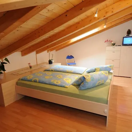 Apartment Haus Hofer *** Andrian